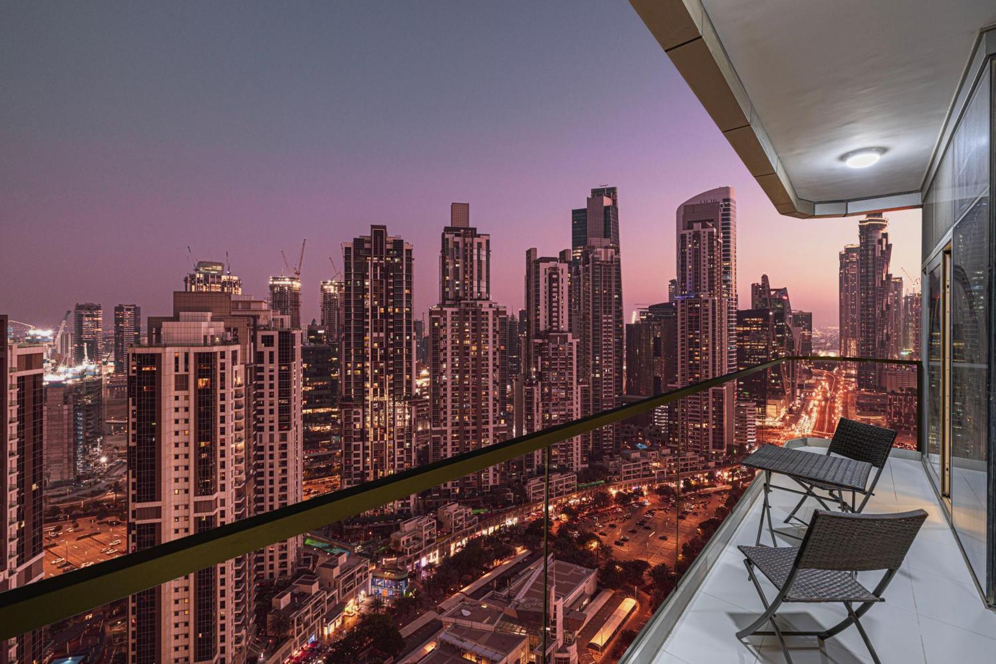 Infinity Pool & Burj Khalifa View L Luxe Paramount Dubaï Extérieur photo