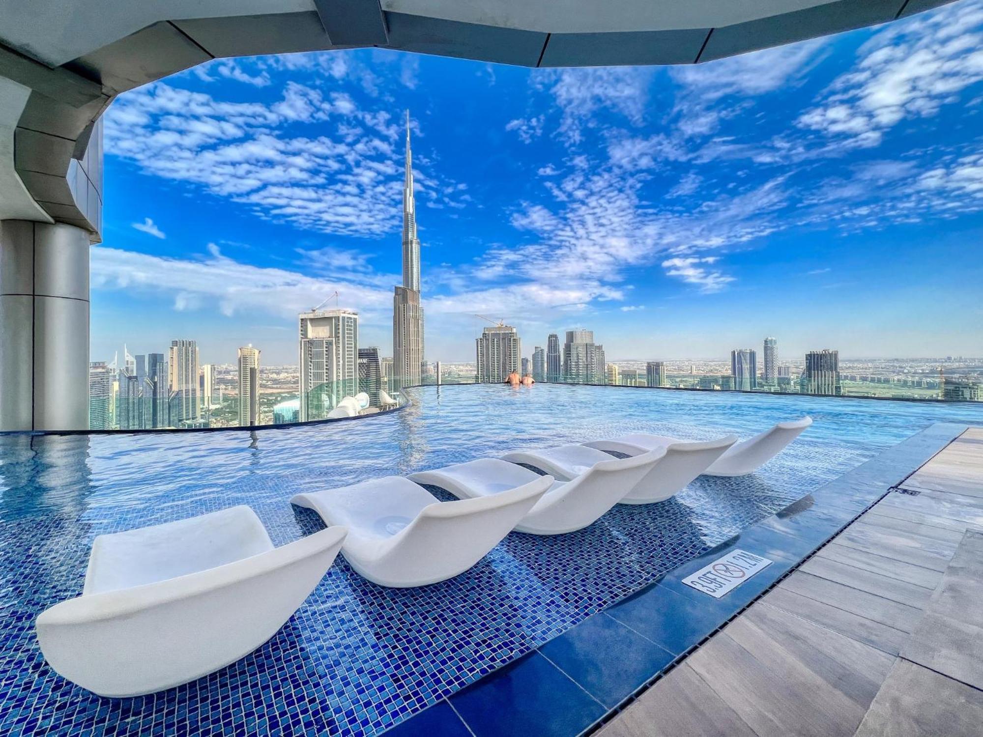 Infinity Pool & Burj Khalifa View L Luxe Paramount Dubaï Extérieur photo