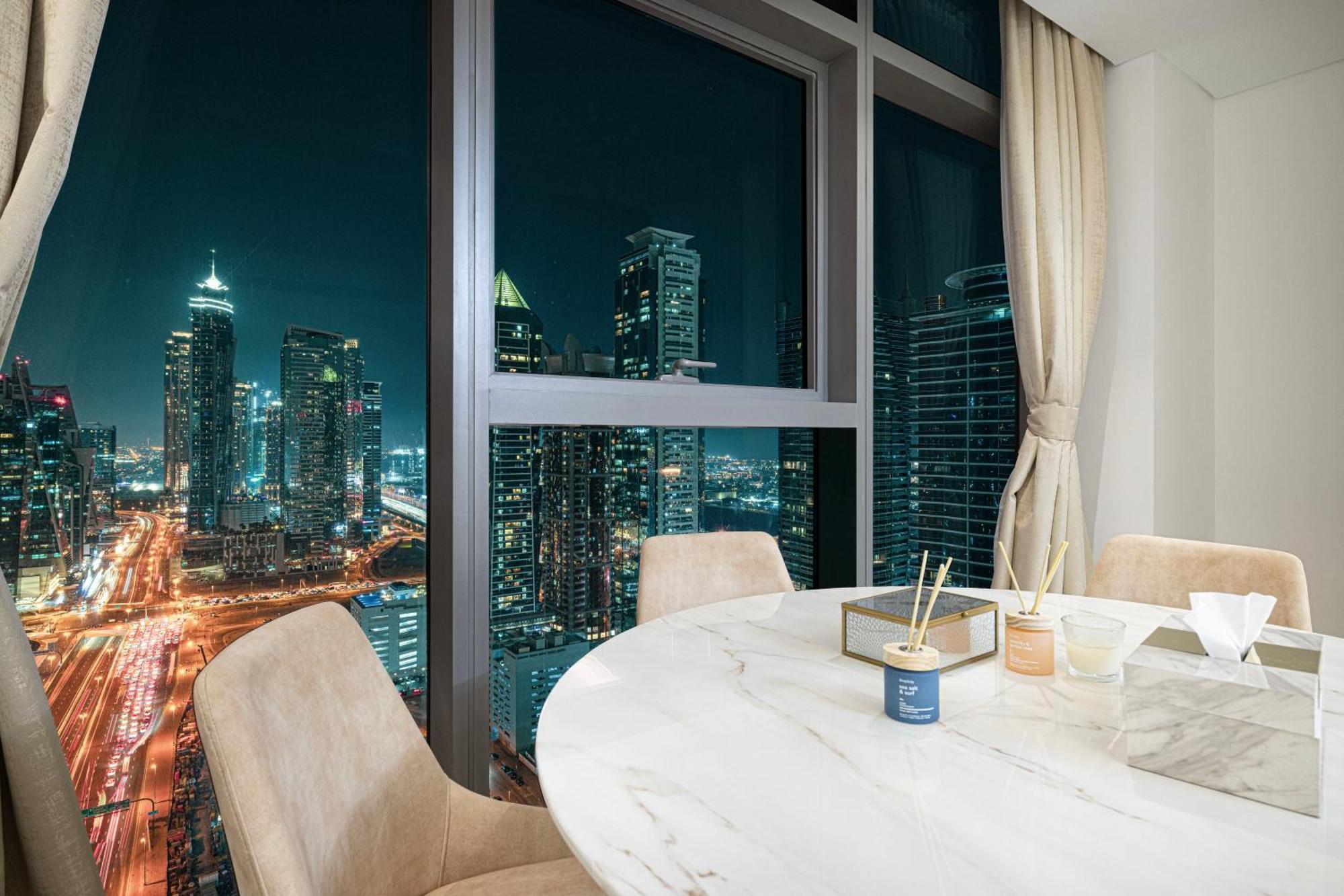 Infinity Pool & Burj Khalifa View L Luxe Paramount Dubaï Extérieur photo